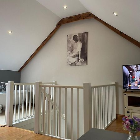 Rhiwddu Barns Villa Llangadog Room photo