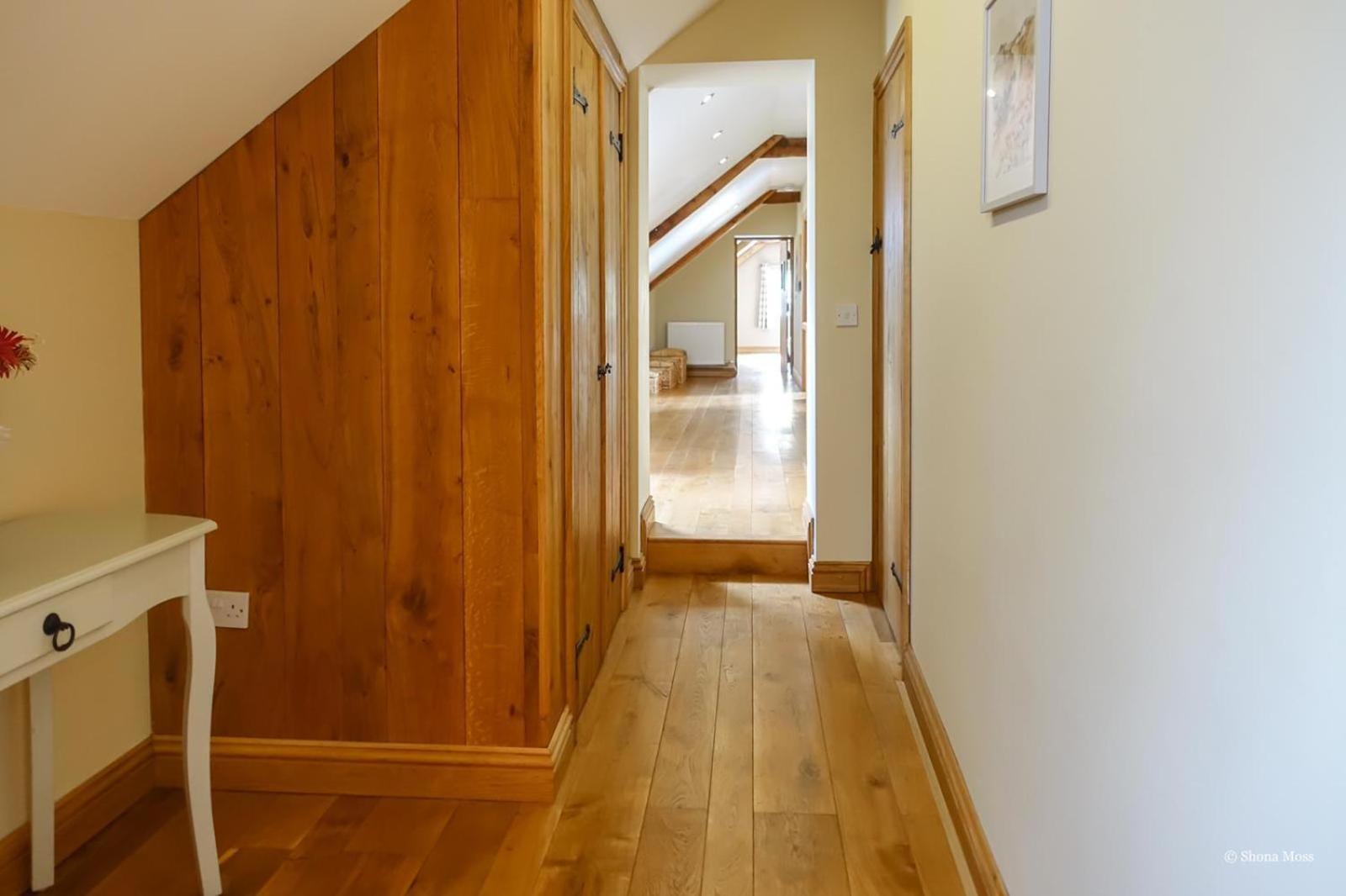 Rhiwddu Barns Villa Llangadog Room photo